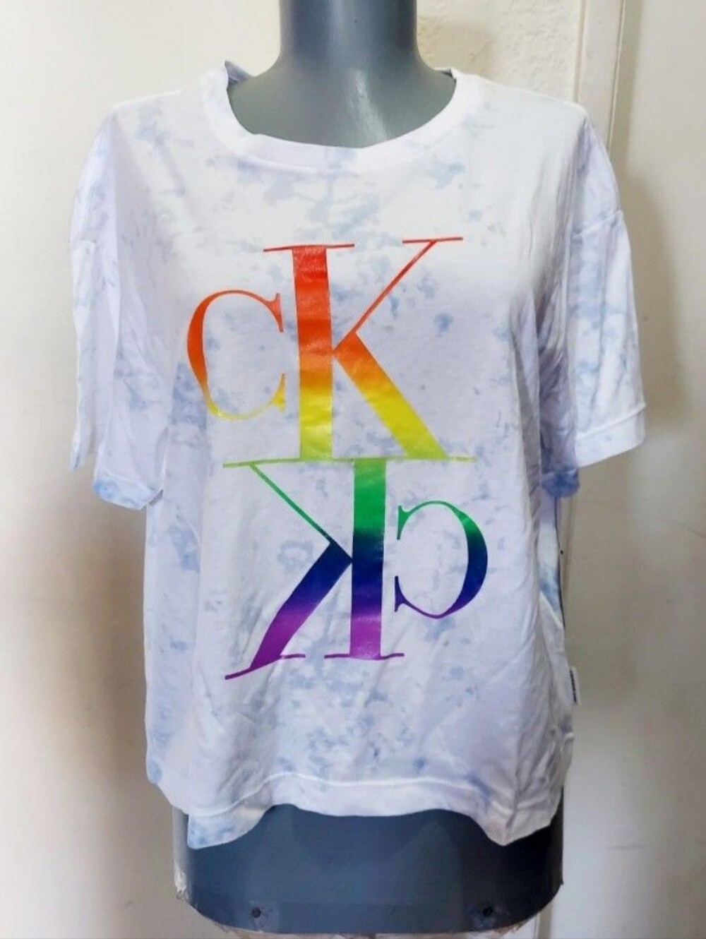 Calvin Klein Jeans Prinde Rainbow Cropped Tie Dye Women's Tee Shirt Sz  M. NWT.